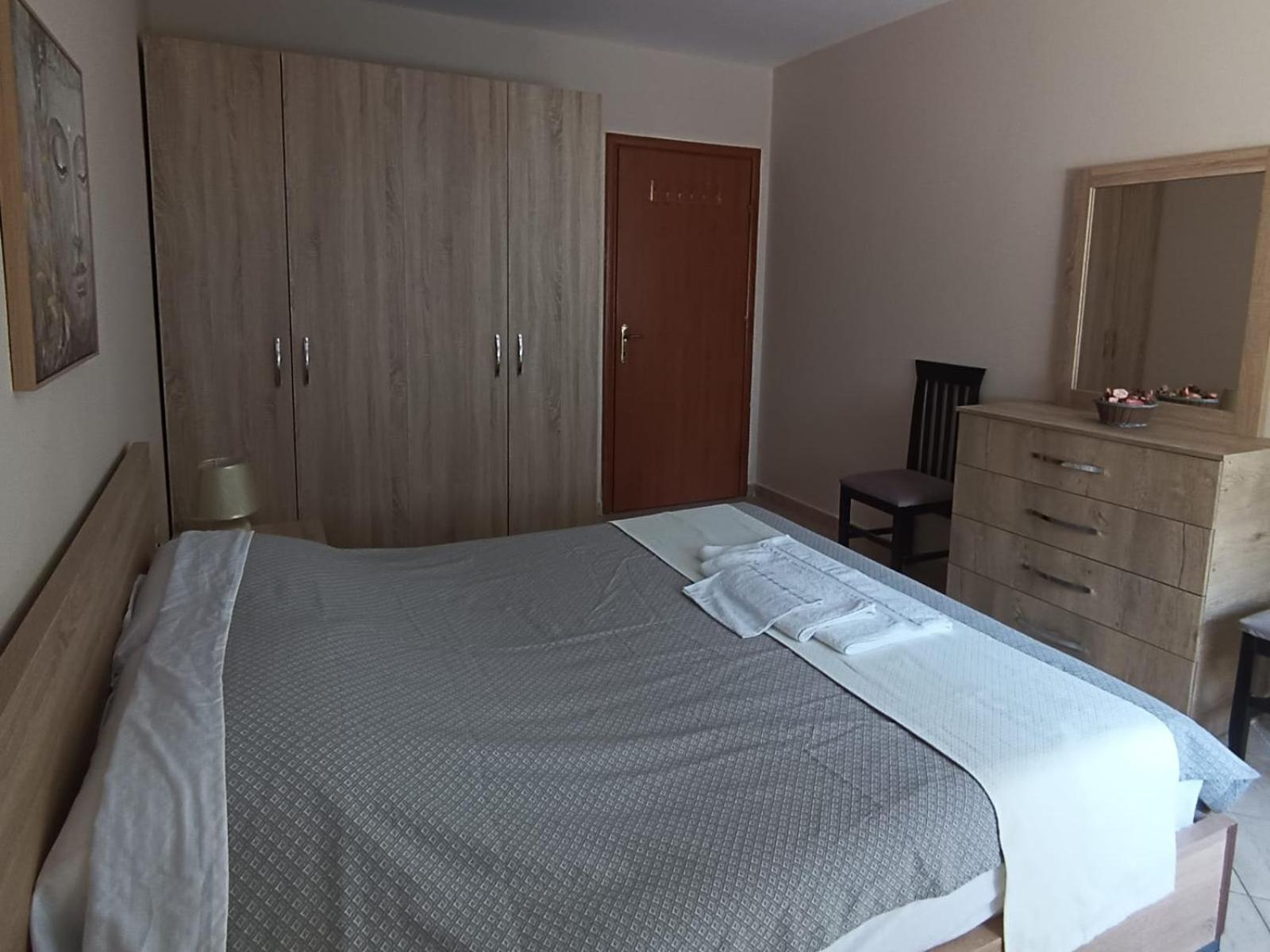 House Apartament *